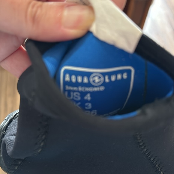 Aqua lung dive booties - Picture 3 of 4